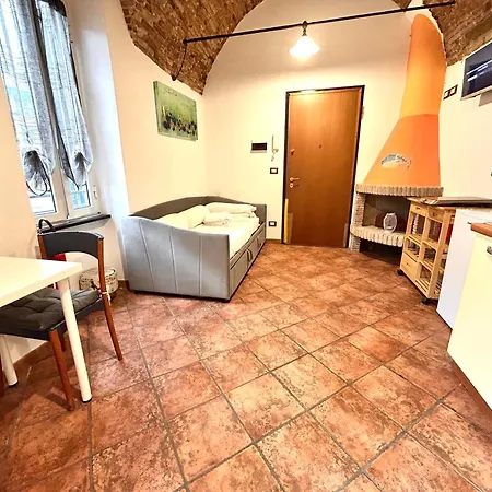 Apartment Centre - *